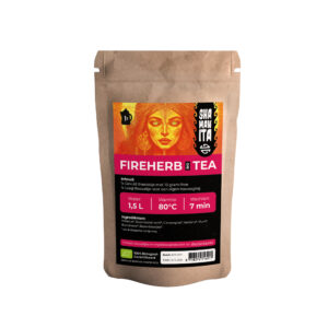 Ingrediënten: Groene thee Sencha* (China), Witte thee Mao Feng* (China), Witte thee Pai Mu Tan* (China), Sinaasappelschil*, Stevia bladeren*, Mango*, Passievrucht*, Goudsbloem*, Hibiscus*, Citroengras*. *van Biologische oorsprong Inhoud: 1 x Gevuld theezakje met 10 gram thee 1x Leeg theezakje voor een eigen toevoeging Gevuld theezakje met 10 gram thee: Drink en geniet van een overheerlijke thee zonder enige toevoeging. Elk theezakje is goed voor 1,5 liter thee. Leeg theezakje voor eigen toevoeging, bijvoorbeeld met producten uit de categorieën: - Psilocybe - Gezondheid - CBD - Shamanshop Of bijvoorbeeld met producten zoals: - Magic Truffels - Kratom Pure Life BIO Tea van Shamanita Prikkel je zintuigen met de tropische verleiding van Pure Life BIO Tea, de tweede verfijnde blend in Shamanita's theecollectie. Deze thee is een viering van zwoele zomerdagen, rijke vruchten en de kracht van verfijnde theeblends. De frisse basis van Groene thee Sencha uit China wordt prachtig aangevuld door de zachte, fluweelachtige tonen van twee witte theesoorten, Mao Feng en Pai Mu Tan. Sinaasappelschil biedt een citrusachtige sprankeling, terwijl de natuurlijke zoetheid van Stevia bladeren de exotische smaken van Mango en Passievrucht naar voren brengt. Goudsbloem voegt een vleugje zonnig geel toe, Hibiscus geeft een zachte zure noot, en Citroengras zorgt voor een verfrissende afsluiting. Pure Life BIO Tea is Shamanita's ode aan de rijkdom van de natuur en een uitnodiging om te genieten van elk levendig, sprankelend moment. Deze blend is een smaakvol avontuur dat je keer op keer wilt beleven. Shamanita Tea In de diepten van eeuwenoude tradities, waar het ritme van de natuur en de wijsheid van voorouders samenkomen, ontstaat een theecollectie die verder gaat dan alleen smaak. Maak kennis met Shamanita Bio Thee; een verzameling van vijf unieke kruidenthee blends, elk zorgvuldig ontworpen om aan te sluiten bij elk shamanistisch ritueel. Shamanita is niet zomaar een theemerk; het is een reis, een ervaring, en een eerbetoon aan de krachten van de natuur. Geïnspireerd door de rijke tradities van de Ayurvedische natuurgeneeskunde en de verfijnde kruidenleer, hebben we bij Shamanita de kunst van theeblend meesterschap naar een hoger niveau getild. Onze blends zijn niet alleen bedoeld om de zintuigen te plezieren, maar ook om te dienen als een aanvulling op spirituele en helende rituelen, waardoor een brug wordt geslagen tussen het fysieke en het mystieke. En omdat respect voor Moeder Aarde centraal staat in onze filosofie, bestaan al onze theeblends uit hoogwaardige biologische ingrediënten. Deze zijn niet alleen zorgvuldig geselecteerd op hun krachtige eigenschappen, maar ook met de garantie dat ze in harmonie met de natuur zijn vervaardigd. Shamanita's filosofie Shamanita gelooft in de kracht van natuurlijke harmonie. Onze theeën zijn ontworpen om je te helpen je te verbinden met de natuur en je innerlijke zelf. Ze zijn een bron van vreugde, rust en welzijn. De vijf smaken Shamanita Bio Thee biedt een scala aan smaken die elk een unieke ervaring bieden. - FireHerb is een pittige en verfrissende blend die je zintuigen prikkelt. - Pure Life is een zoete en tropische blend die je in een zomerse stemming brengt. - Euphoria is een delicate en verfijnde blend die je een gevoel van rust en vrede geeft. - Gold Chai is een kruidige en verwarmende blend die je hart opwarmt. - Harmony is een evenwichtige en harmonische blend die je innerlijke rust brengt. Gebruiksaanwijzing 1. Breng 1,5 liter water aan de kook in een waterkoker of pan. Zodra het water begint te koken, haal je het van het vuur en laat je het een paar minuten afkoelen tot ongeveer 80 graden Celsius. Dit is de juiste temperatuur voor de Shamanita thee. 2. Plaats het zakje Shamanita thee in de kan of pot. Plaats eventueel het zakje met jouw toevoeging erbij. 3. Giet het hete water voorzichtig over het zakje Shamanita thee in de kan of pot. 4. Laat de thee ongeveer 7 minuten trekken. De exacte trektijd kan variëren afhankelijk van je persoonlijke voorkeur, maar laat het niet te lang trekken om te voorkomen dat de thee te sterk wordt. Heb je een eigen toevoeging? Vergeet dan niet op tijd het theezakje te verwijderen. 5. Verwijder het zakje Shamanita thee uit de kan of pot en gooi het weg. 6. Serveer de Shamanita thee warm in kopjes of glazen. Geniet van je zelfgemaakte 1,5 liter Shamanita thee! Bekijk ook eens: Shamanita.com T