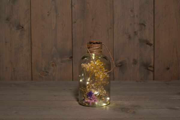 B.O. FLES GLAS MET DROOGBLOEM WIT/GEEL/PAARS 20X9,5CM / 10LED